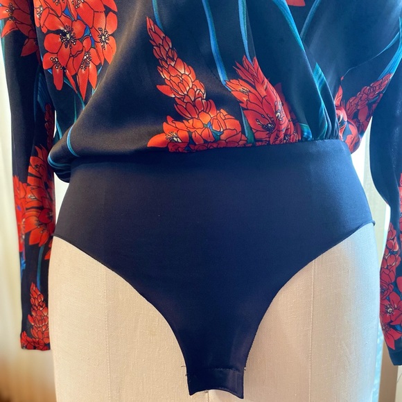 ZARA - Floral print blouse bodysuit - Picture 4 of 4